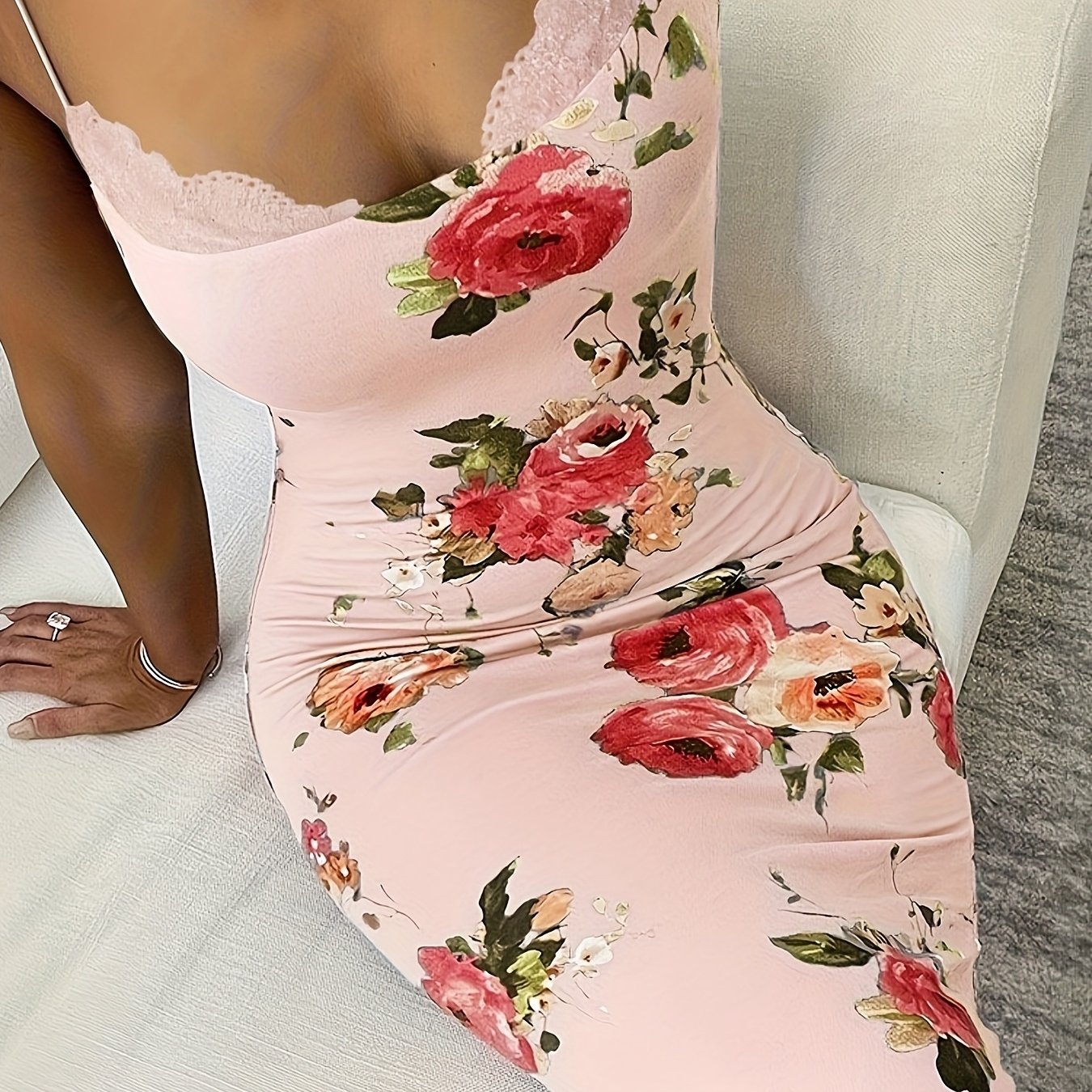 Strappy dress with floral print and lace patchwork