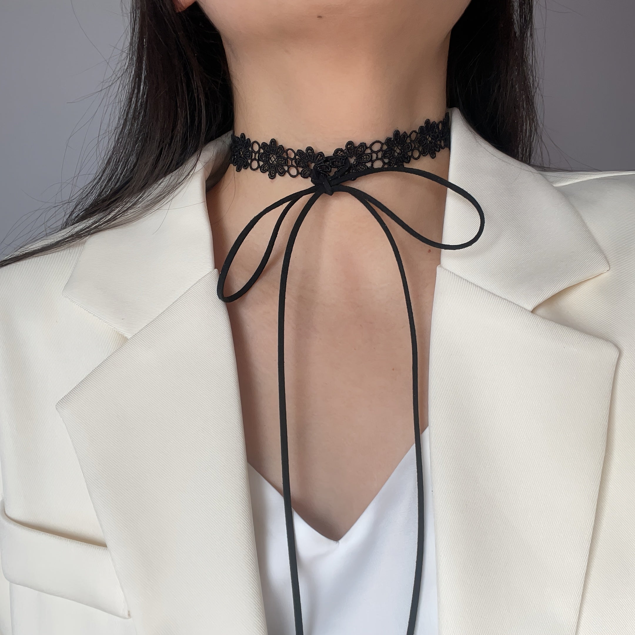 Elegant short lace choker necklace