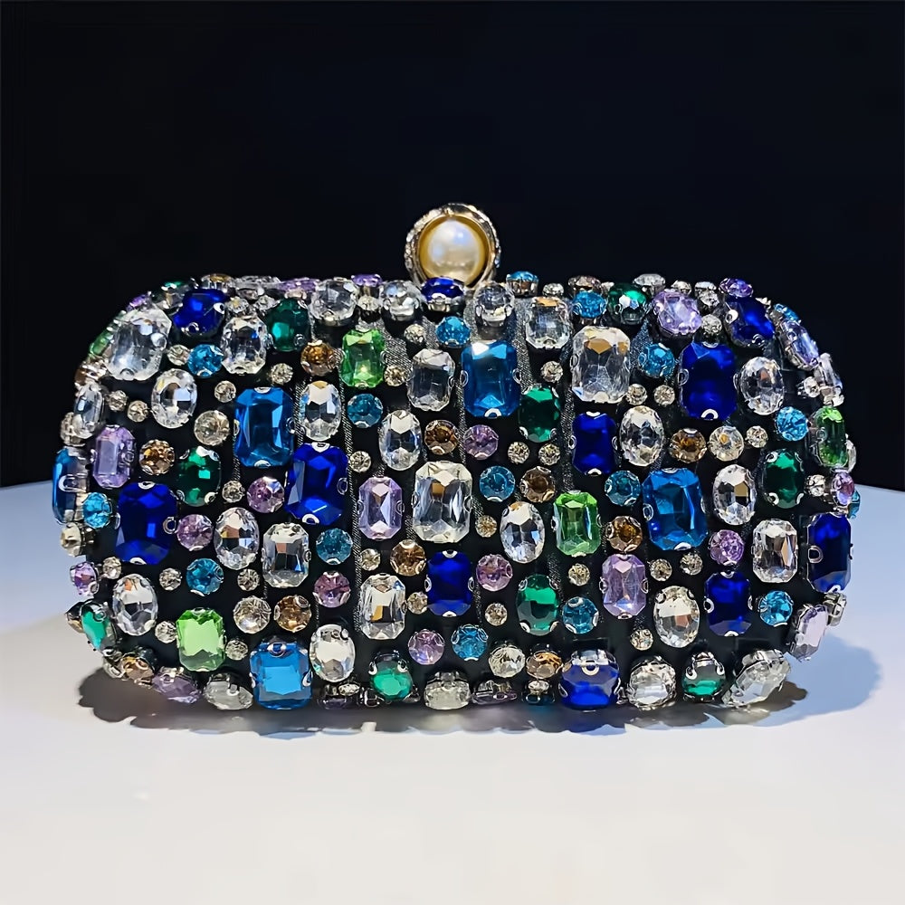 Luxurious clutch bag with rhinestones