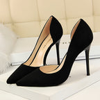 Modern women's pumps