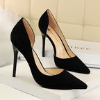 Modern women's pumps