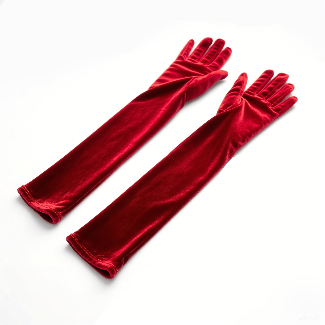 Long velvet gloves in the style of the 1920s