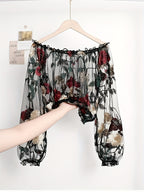 Průsvitný síťovaný crop top s háčkováním a květinovou výšivkou