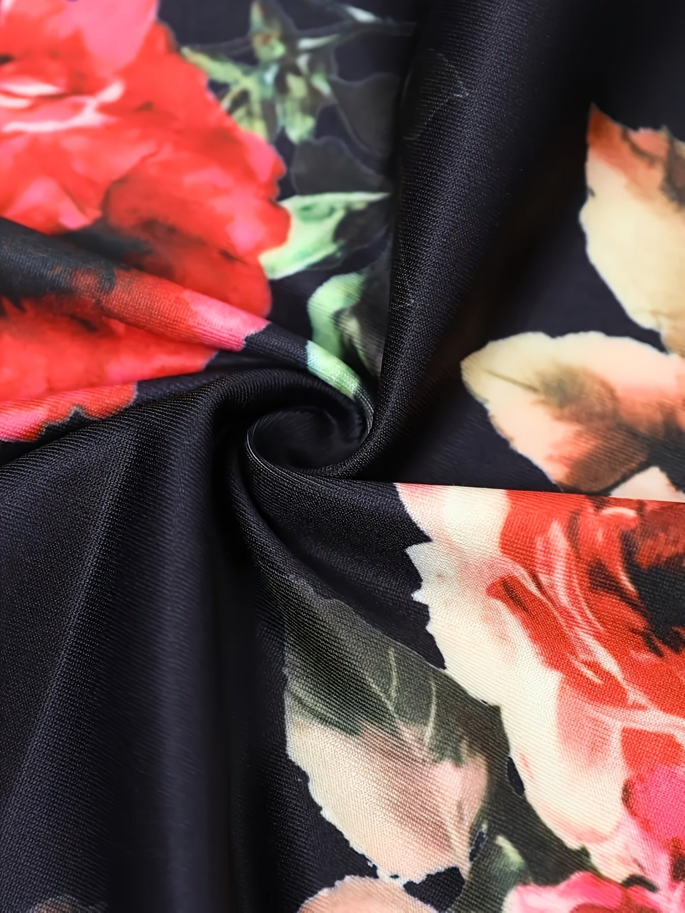 Strappy dress with floral print and lace patchwork