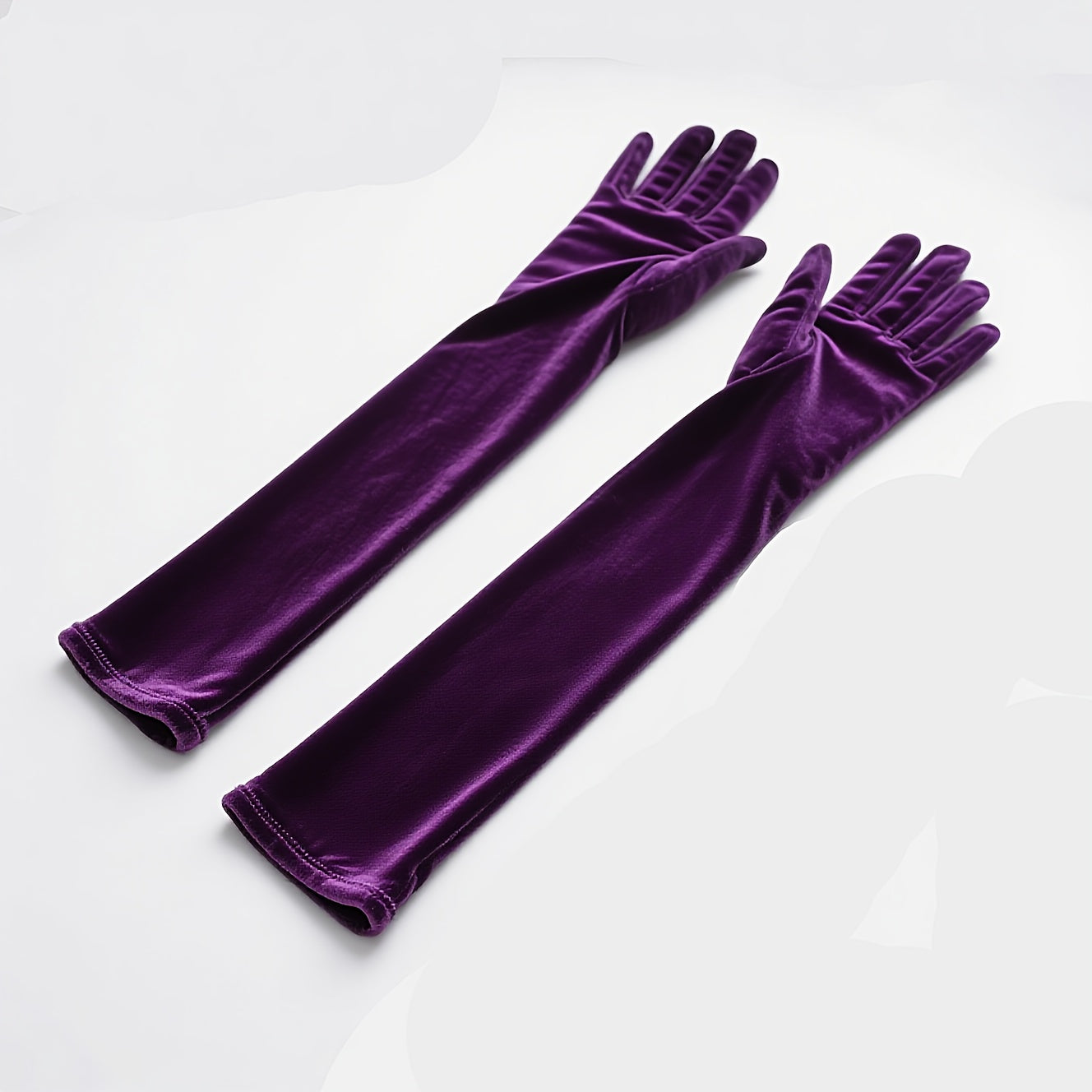 Long velvet gloves in the style of the 1920s