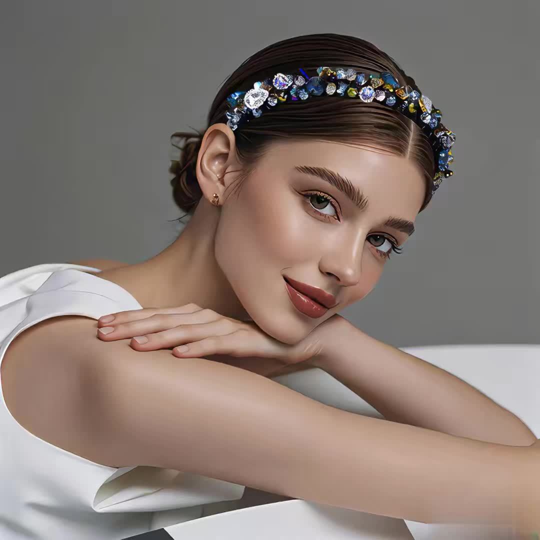Elegantní čelenka s krystaly a kamínky