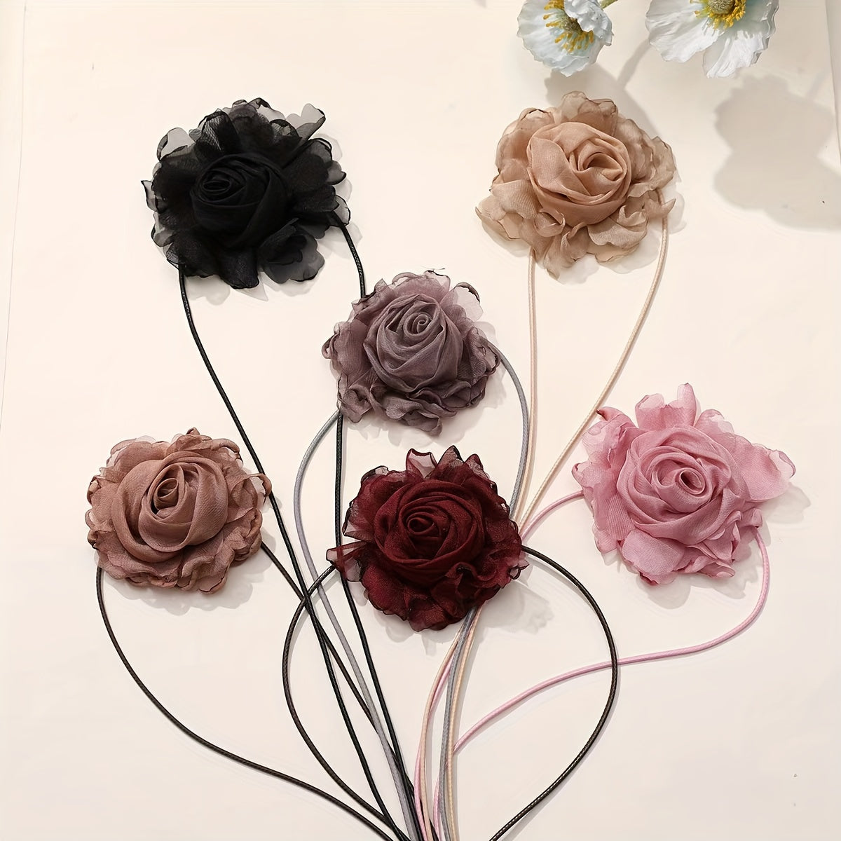 Universal floral accessory