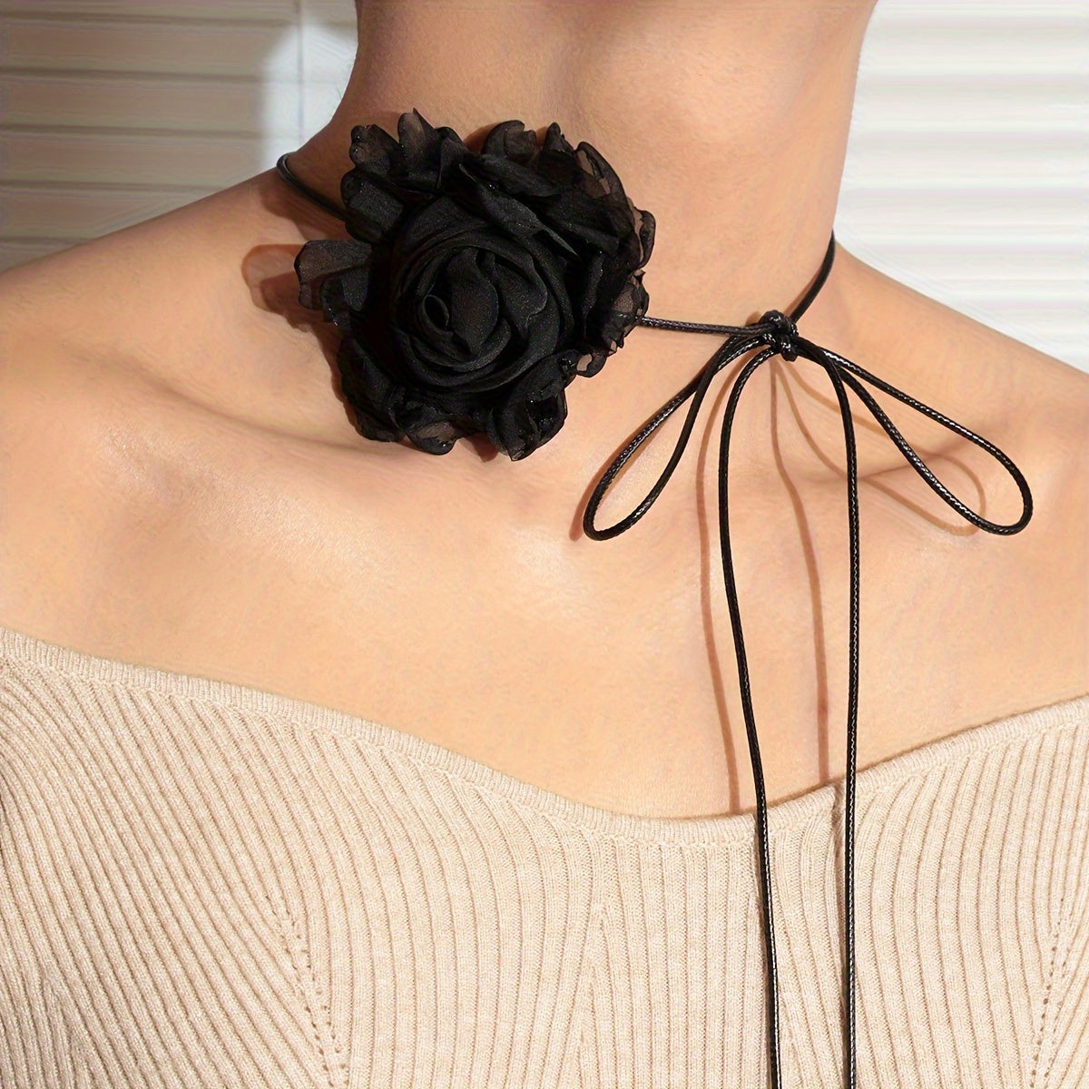 Universal floral accessory