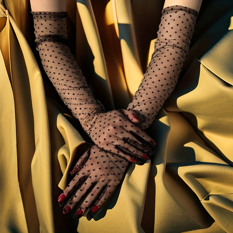 Tulle gloves with delicate dotted decoration